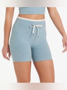 Vuori NWT Vibe Elevation Shorts